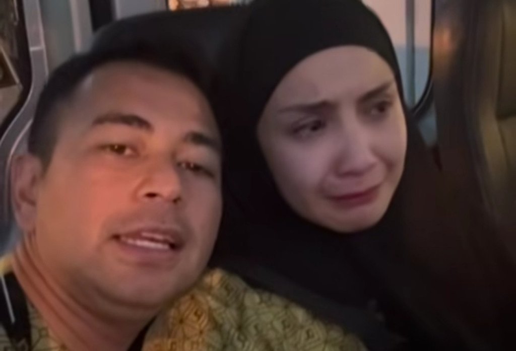Raffi Ahmad Bagikan Momen Nagita Slavina Menangis Saat Berangkat Naik Haji