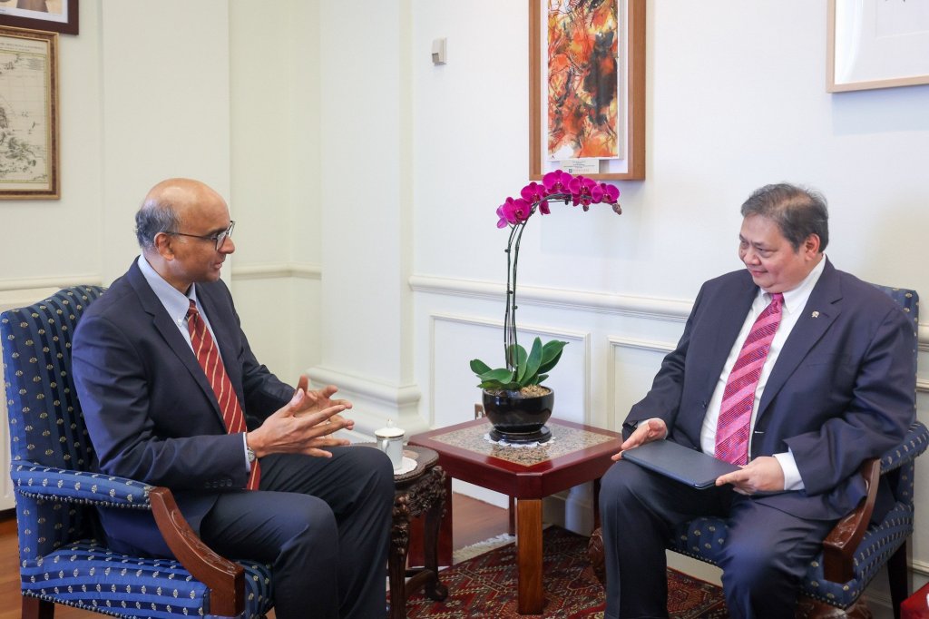 Bahas Kerja Sama Ekonomi, Airlangga Temui 3 Pimpinan Tertinggi Singapura