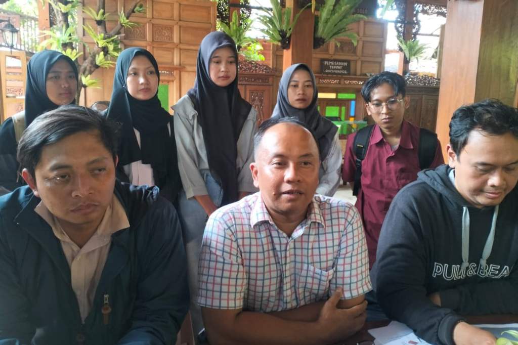 Polemik Penggunaan Hijab Bagi Paskibraka, LP3HI Memuntut Jokowi Copot Kepala BPIP