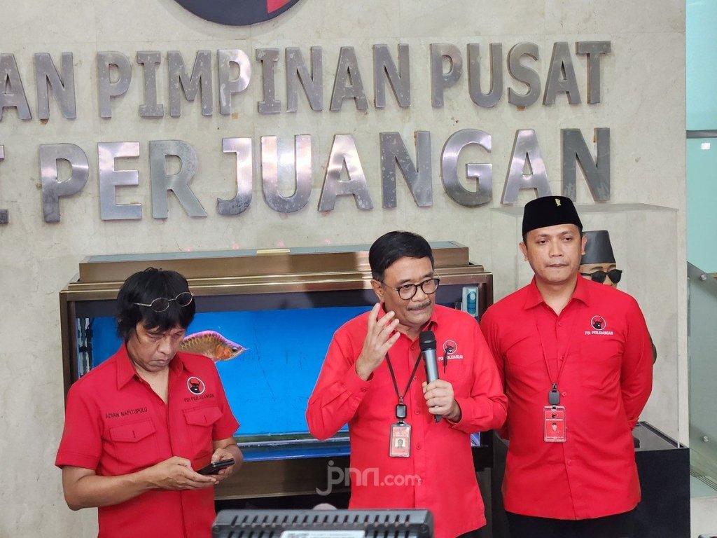 Pihak yang Tak Mau Menurut, PDIP Persilakan Maju Lewat Jalur Independen, Singgung&nbsp;Siapa?